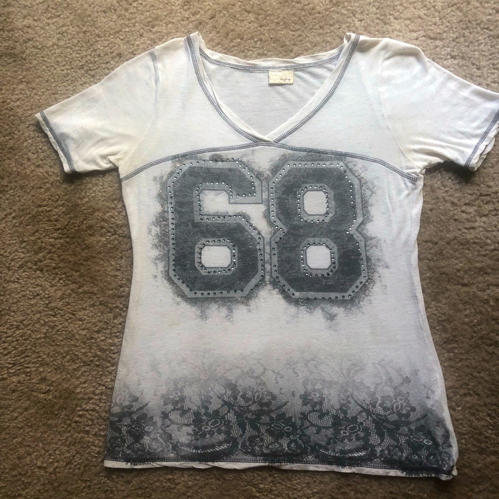 PRICE NOW FIRM! Day trip embellish, graphic top, small or medium
